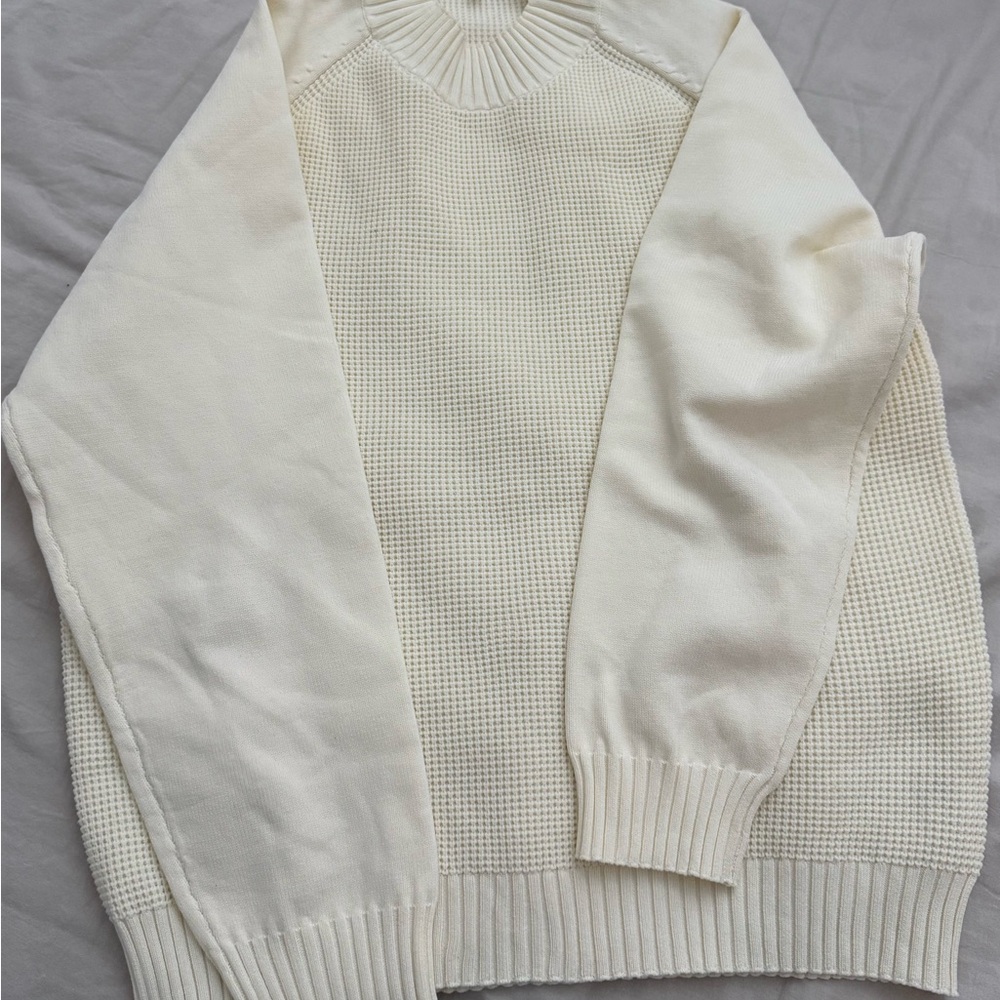 Muji Men's Off-White Crewneck Sweater